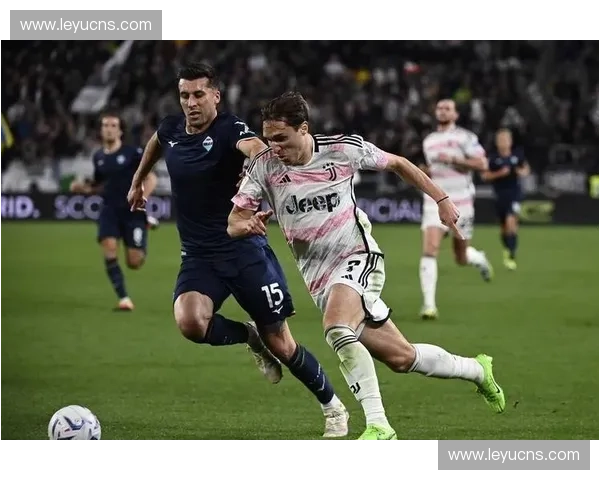 雷恩客场压制摩纳哥，中场控制成关键